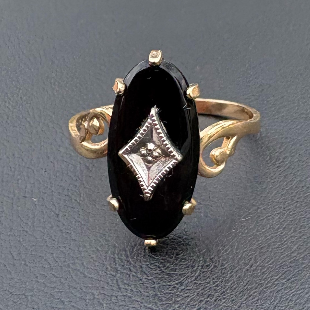 Vintage 10k Yellow Gold Ring Onyx  Diamond Size 6 2 Grams Psco